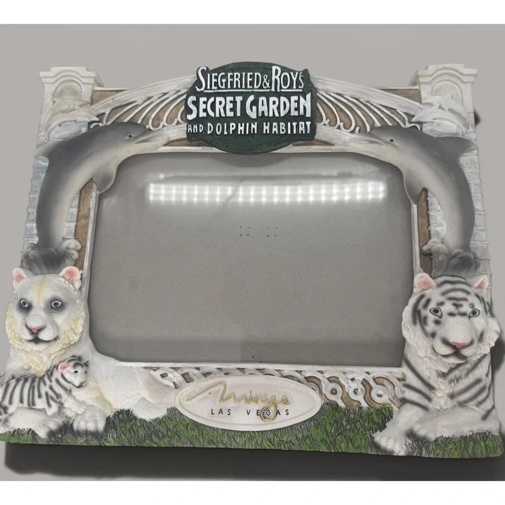 Siegfried and Roy's Secret Garden 3D Photo Frame - White Tiger and Dolphin Resin